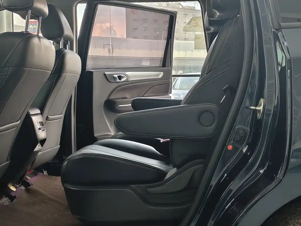 GAC Motor Trumpchi M6 — миниатюра 15