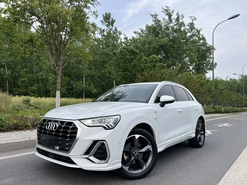 Audi Q3 2022