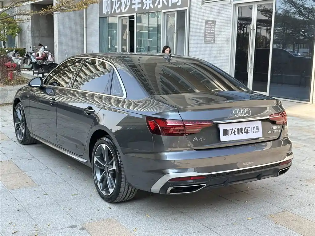 AUDI A4L