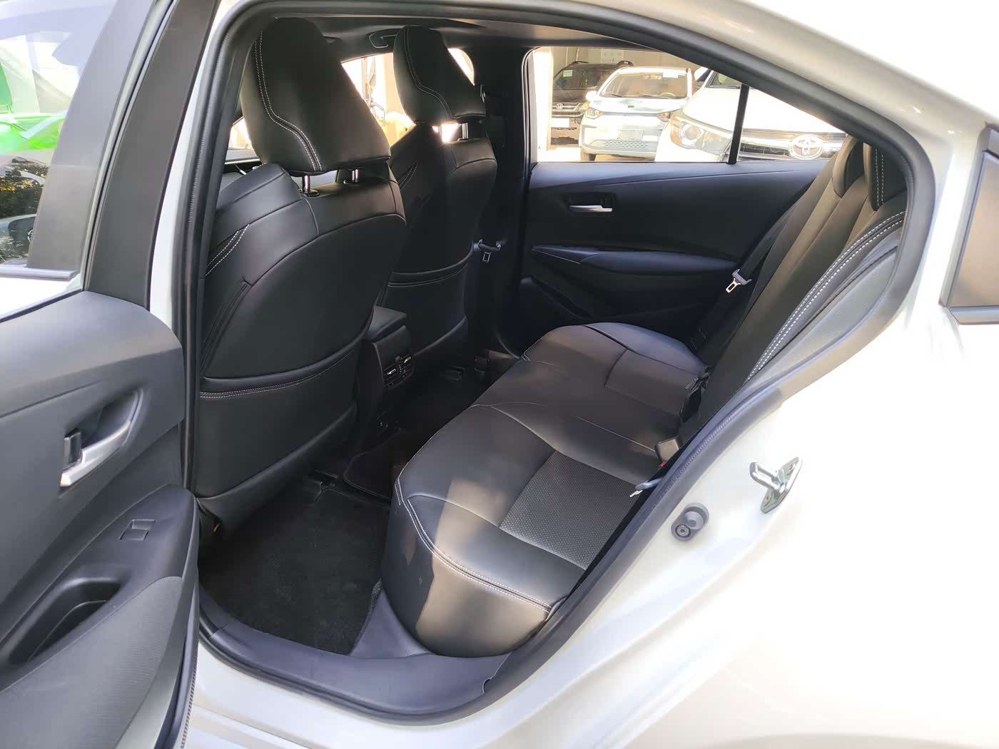 Toyota Levin 1.2 л 2025 г. Белый, пробег 18000 км