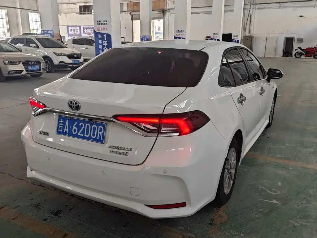 Toyota Corolla — миниатюра 7
