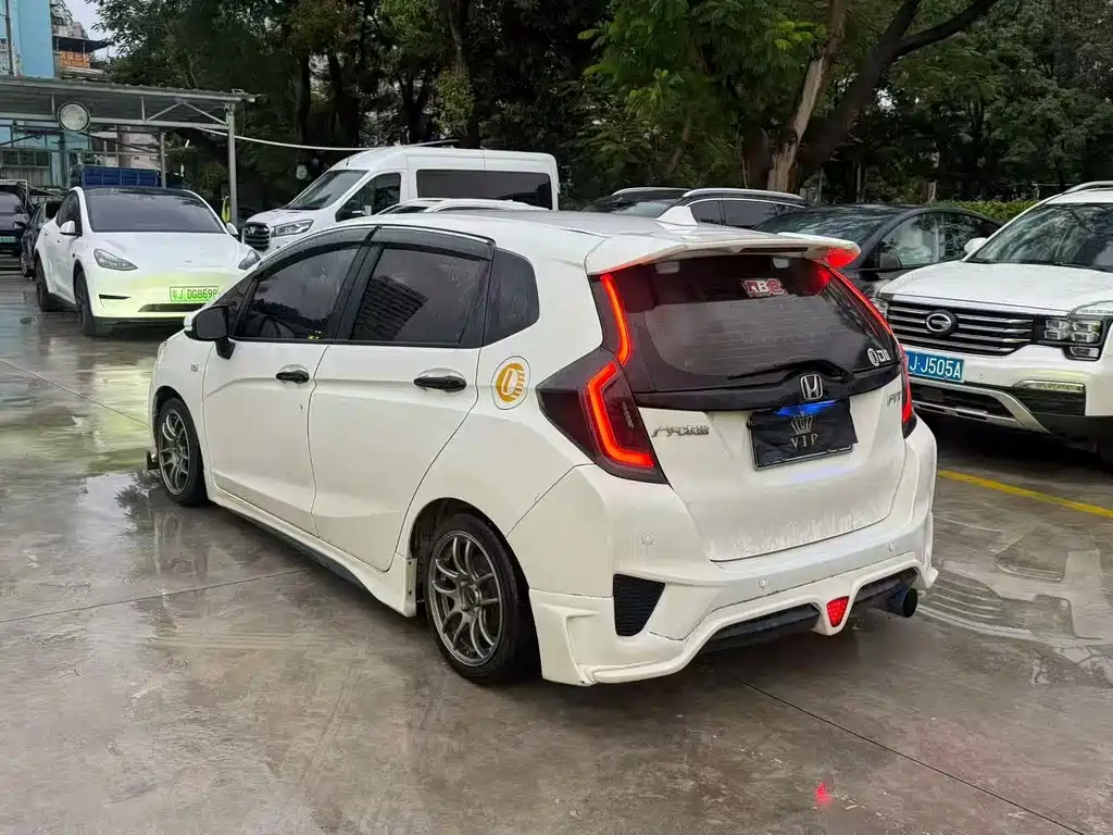 Honda Fit — миниатюра 3