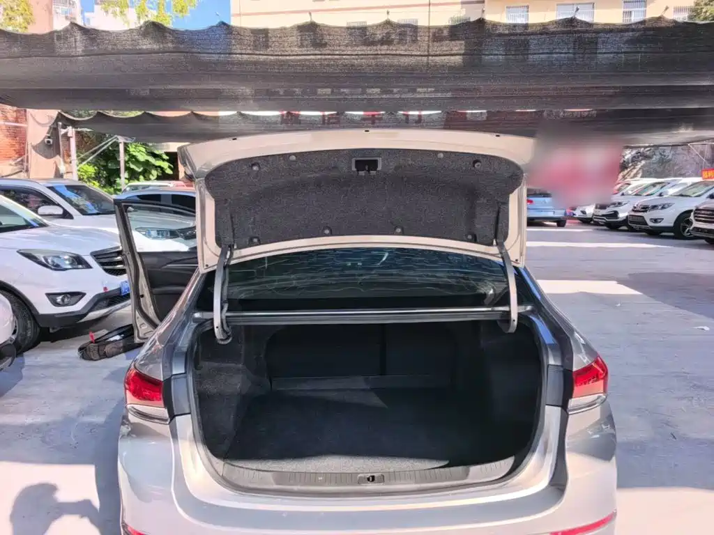 Buick Excelle — миниатюра 19