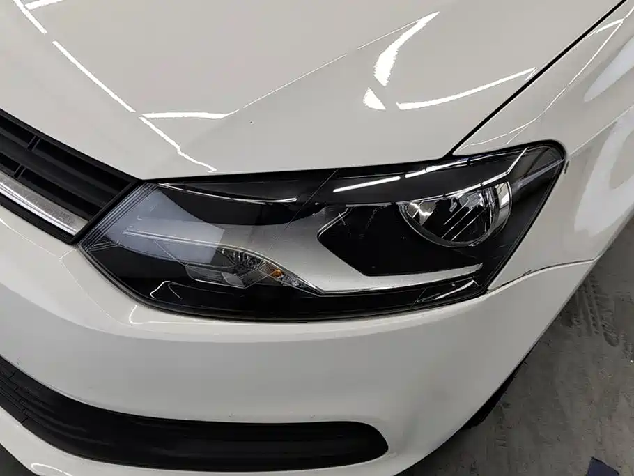 Volkswagen Polo — миниатюра 5