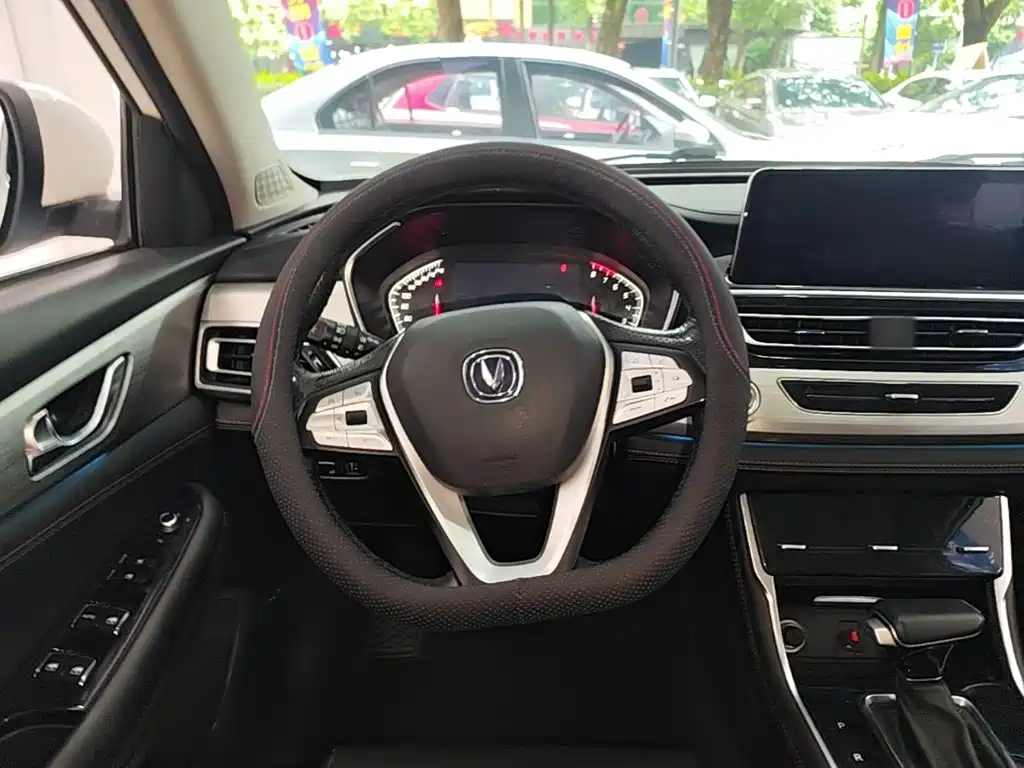 Changan CS75 — миниатюра 11