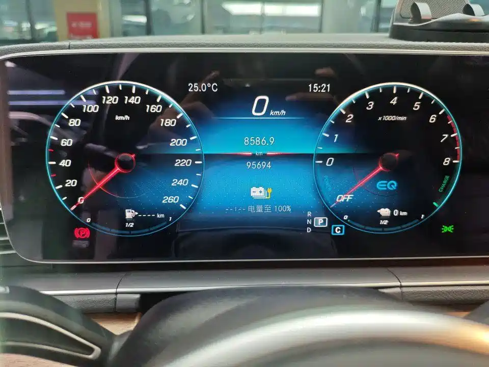 Mercedes-Benz GLE New Energy — миниатюра 9
