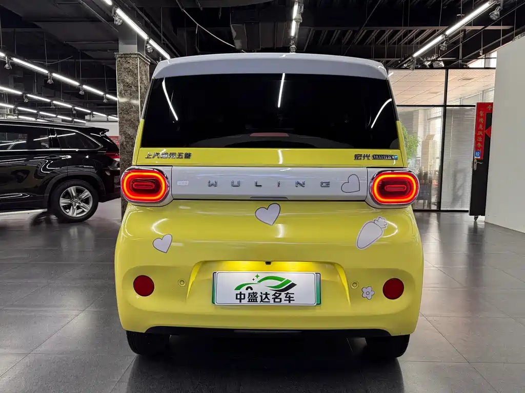 Wuling MINIEV — миниатюра 5