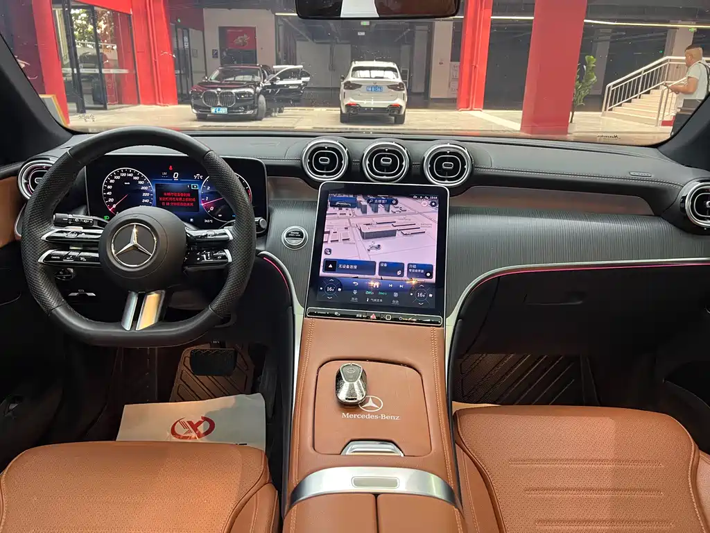Mercedes-Benz GLC 2024 GLC 260 L 4MATIC Luxury 5 мест