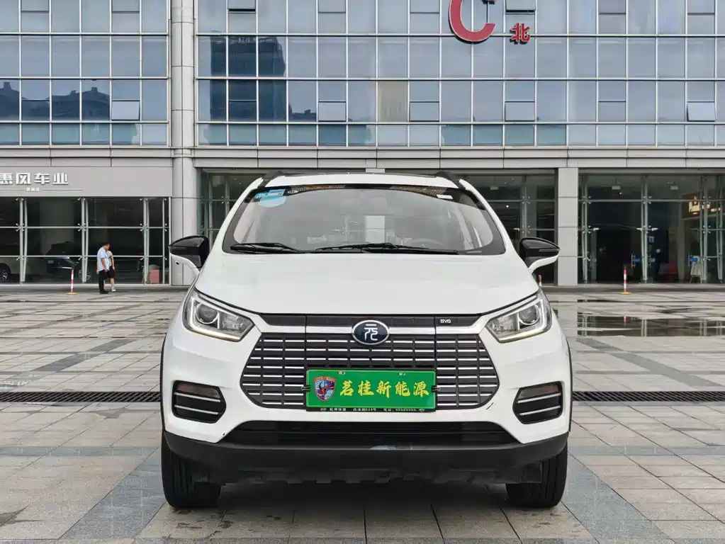 BYD Yuan EV — миниатюра 2