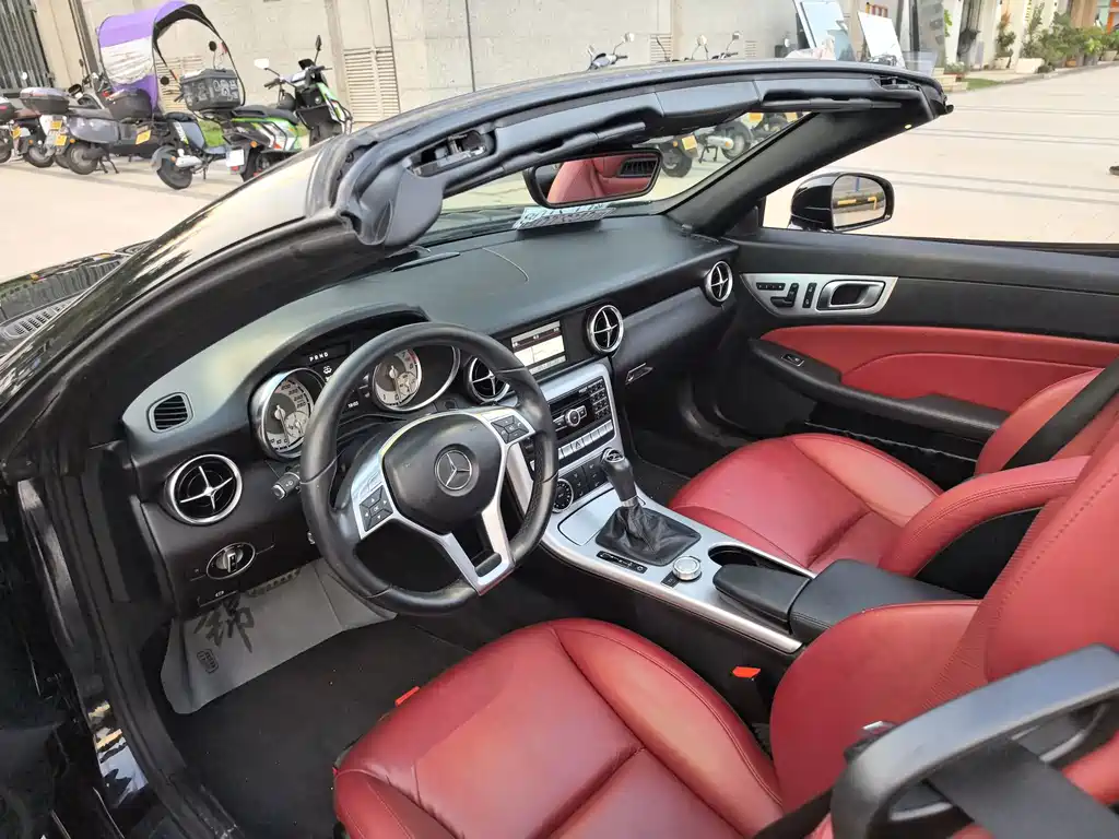 Mercedes-Benz SLK-Class — миниатюра 6