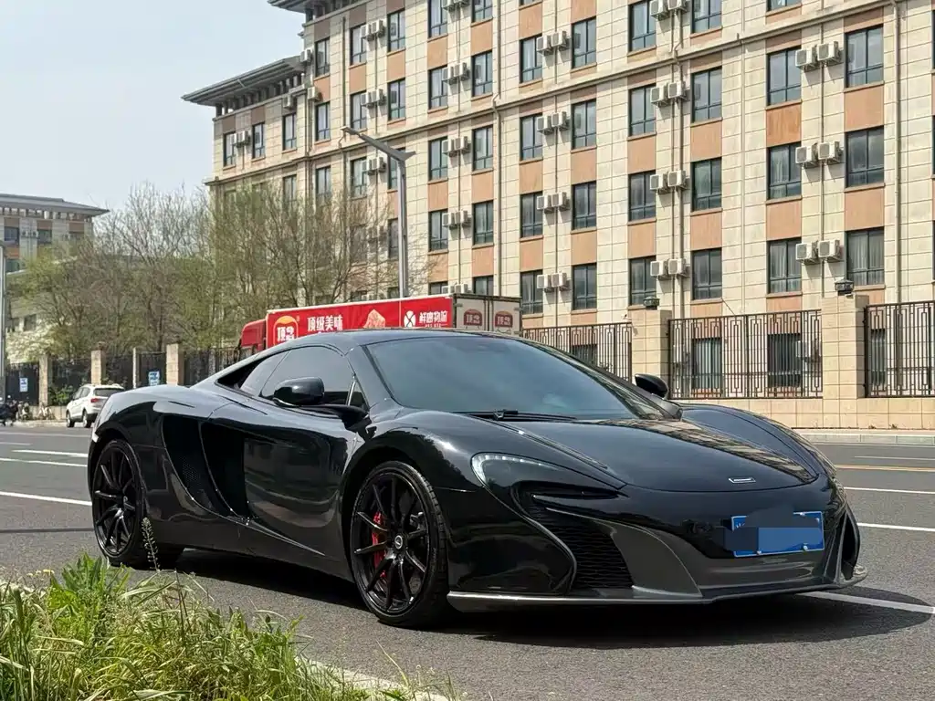 McLaren 12C 2013 3.8T COUPE
