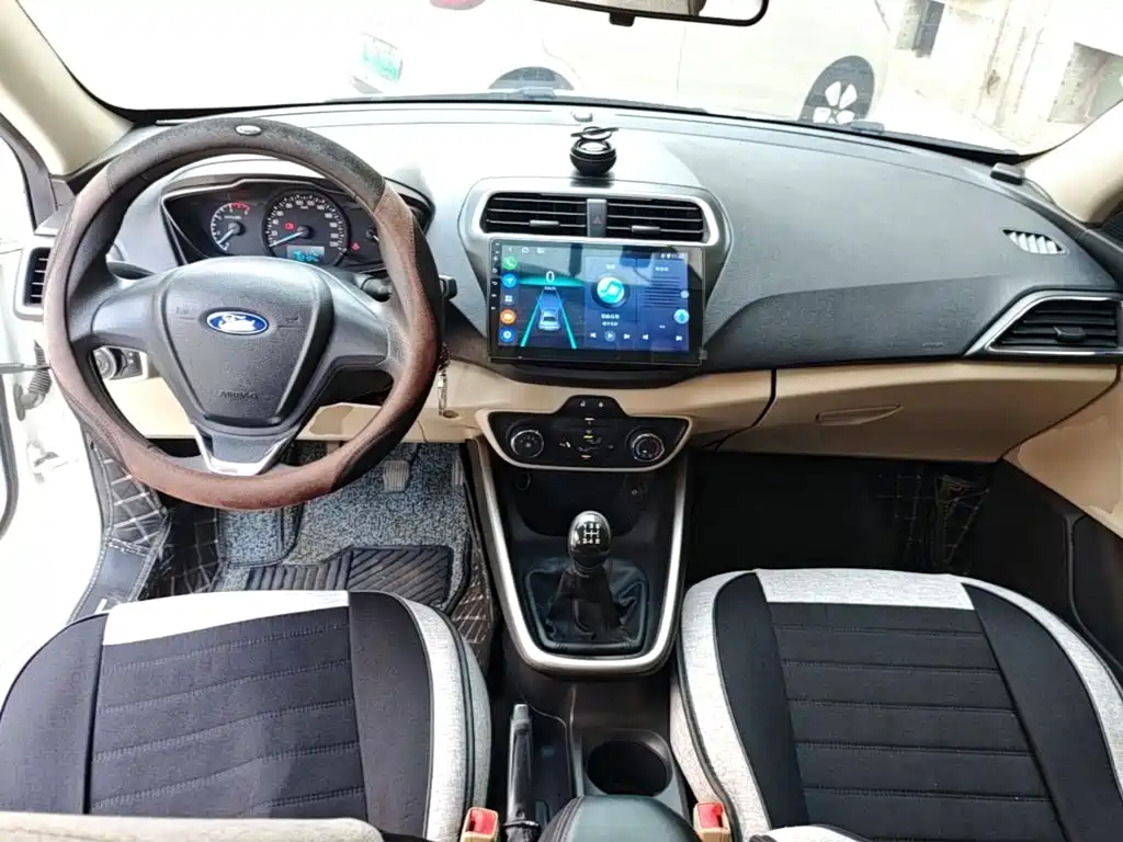 Ford Escort — миниатюра 10