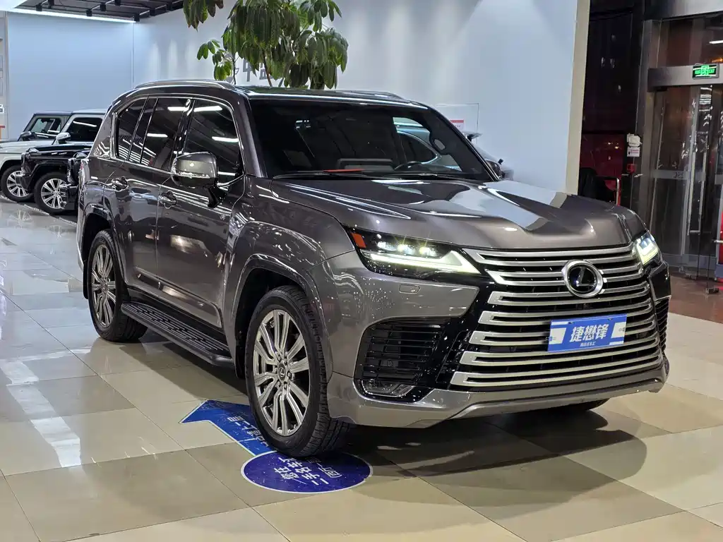 Lexus LX 2024 600 4 мест Executive VIP Executive