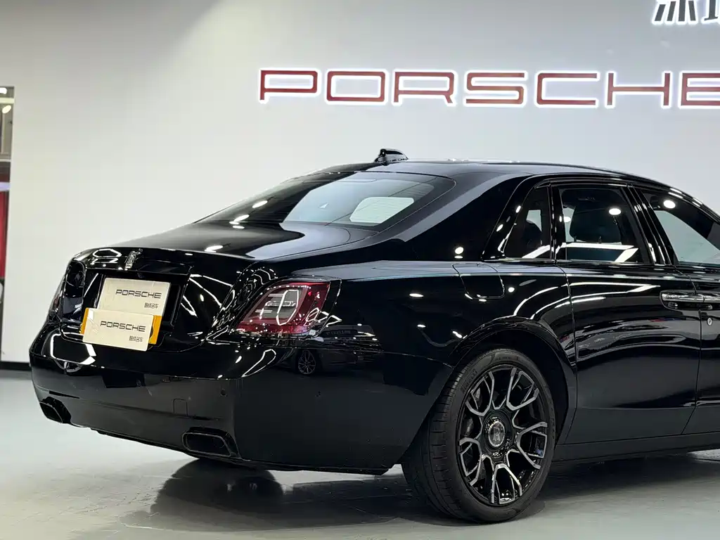 Rolls-Royce Ghost — миниатюра 12