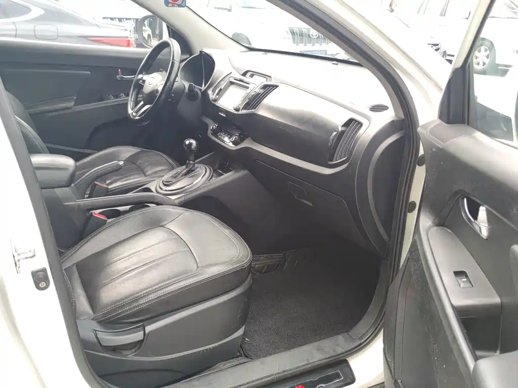 Kia Sportage — миниатюра 15