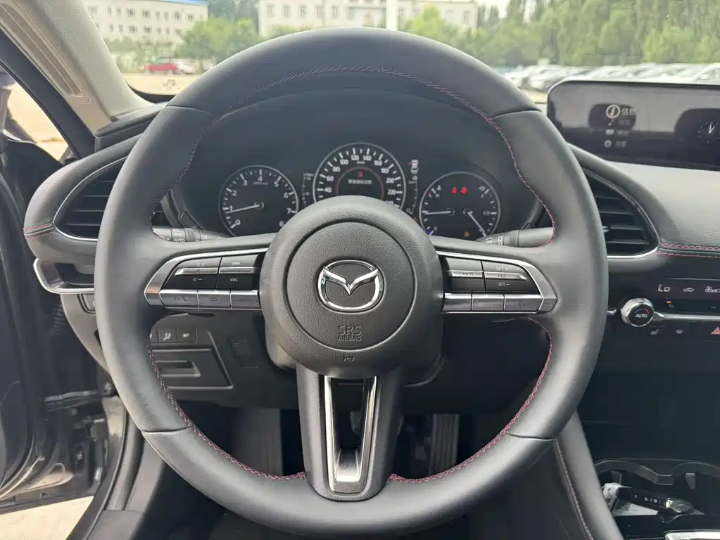 Mazda 3 Axela — миниатюра 12