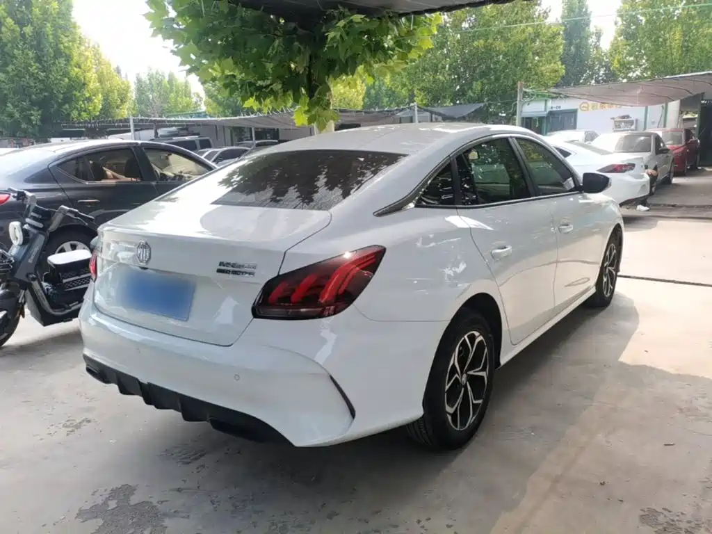 MG MG5 — миниатюра 7