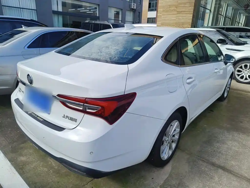 Buick Verano — миниатюра 7