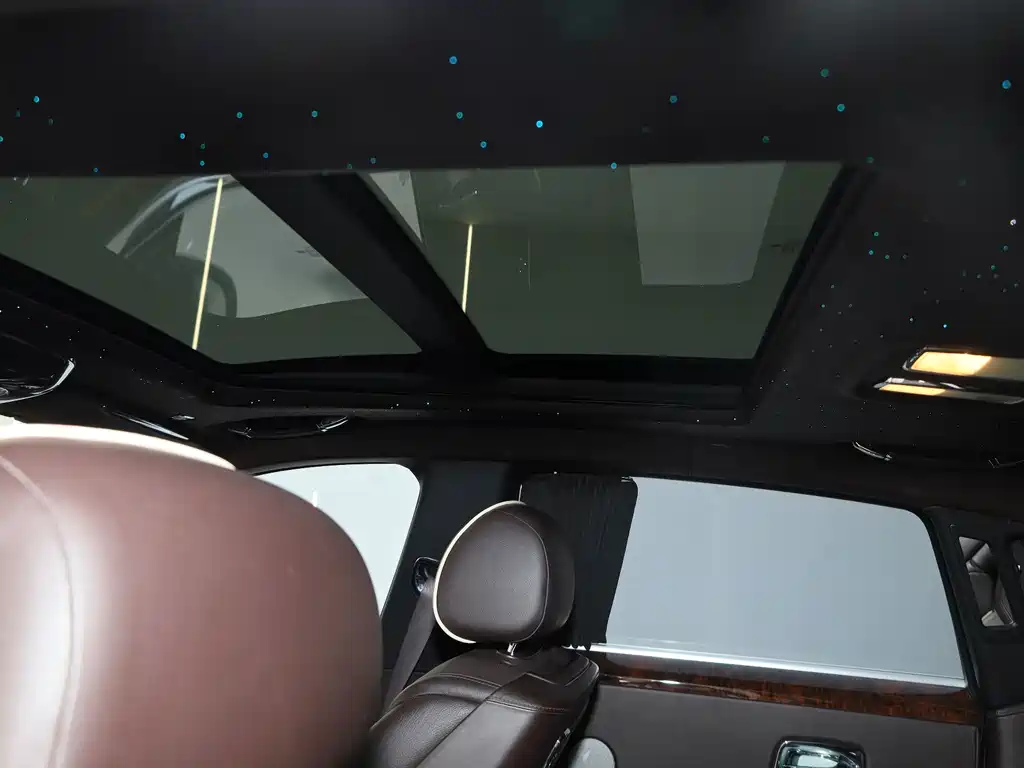 Rolls-Royce Ghost — миниатюра 13