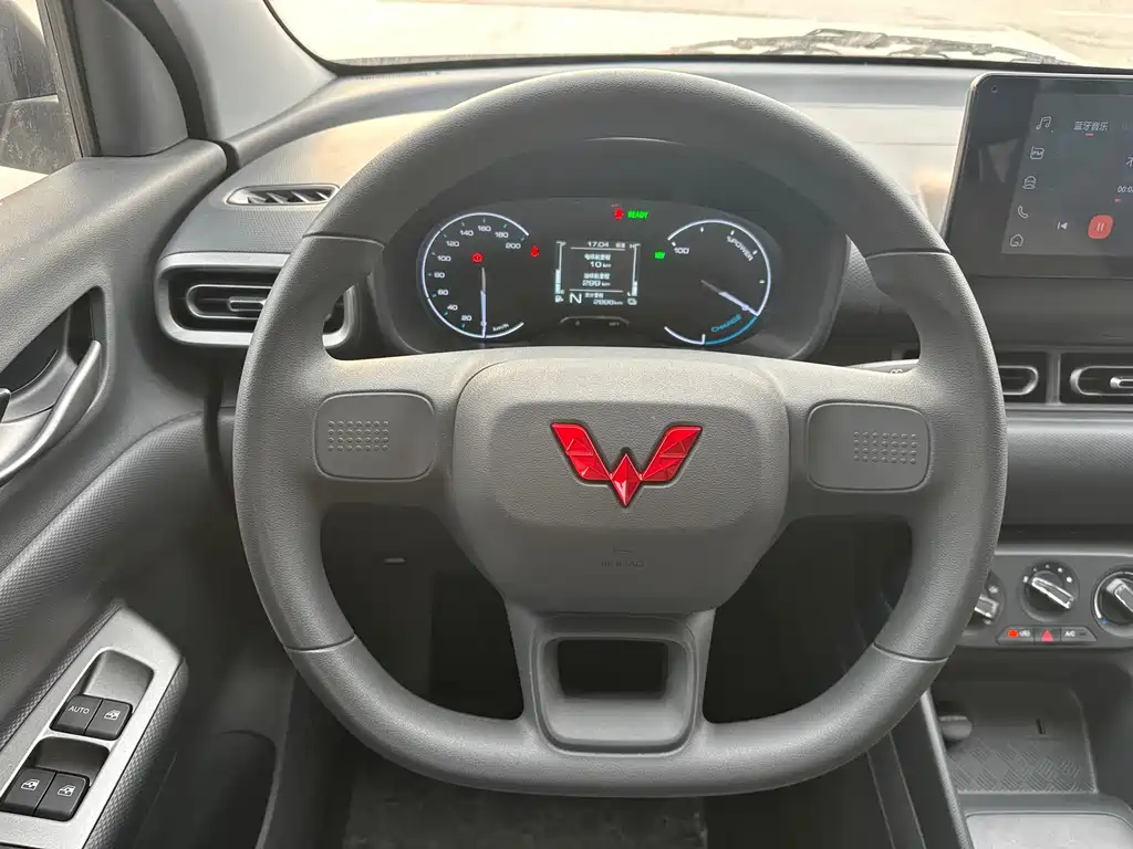 WULING WULING HONGGUANG NEW ENERGY