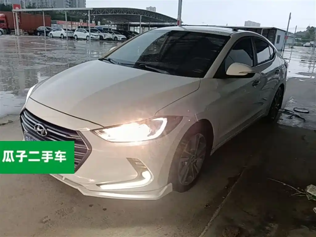 Hyundai Elantra 2018