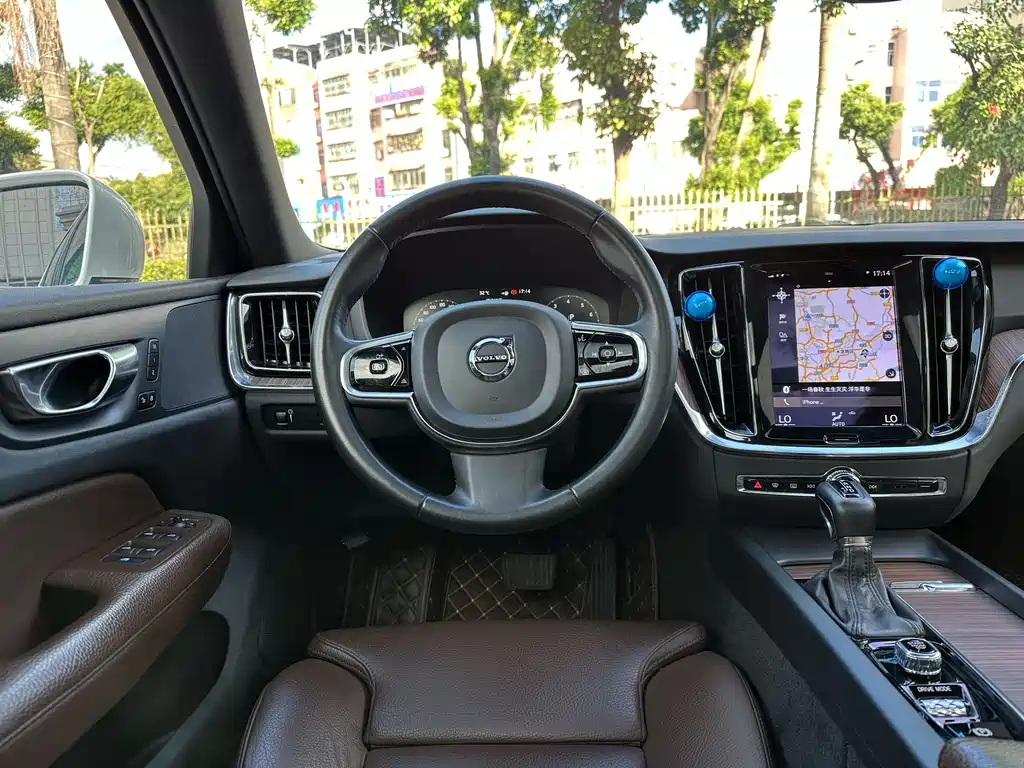 Volvo S60 2021 T4 Luxury