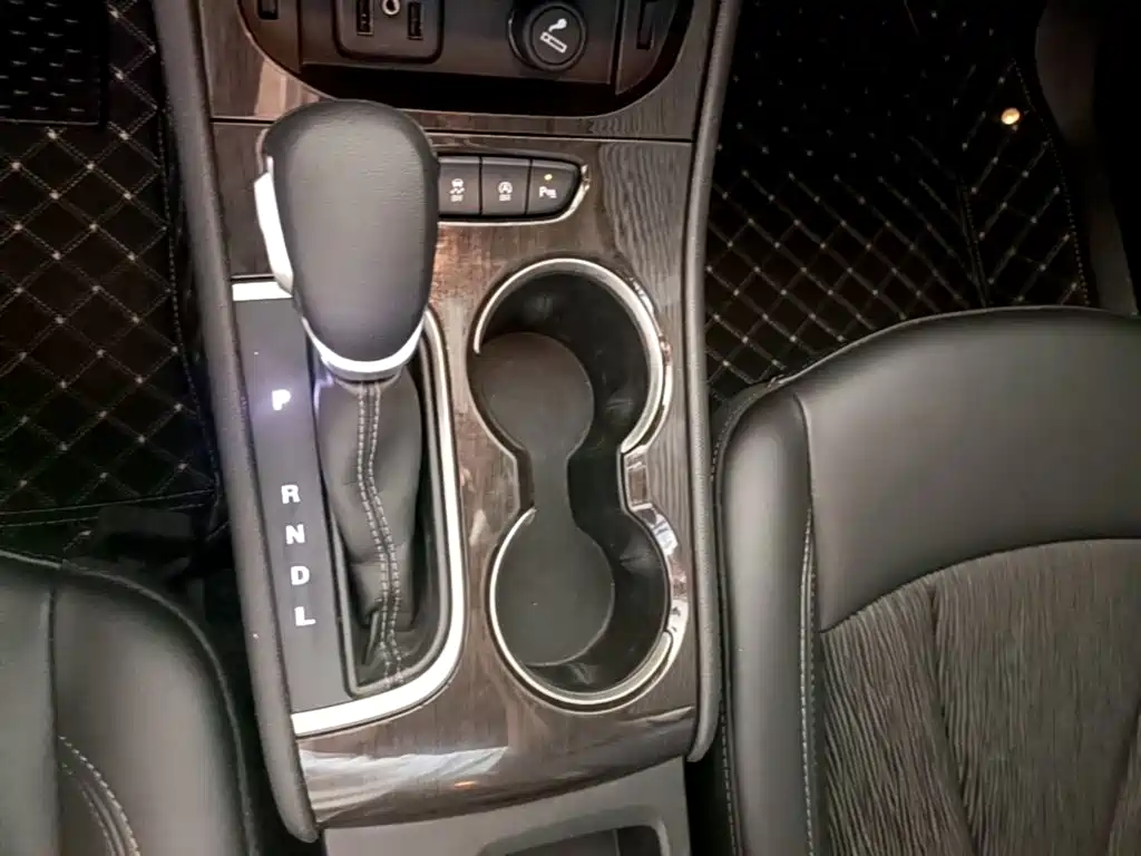Buick Verano — миниатюра 14