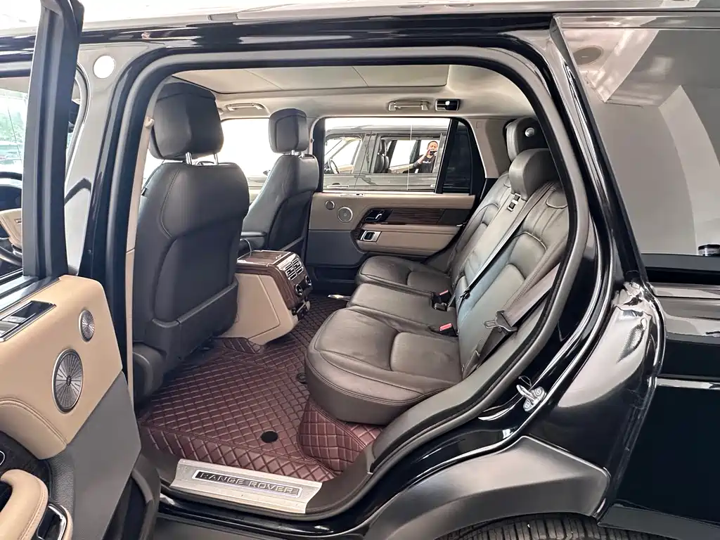 Land Rover Range Rover — миниатюра 7