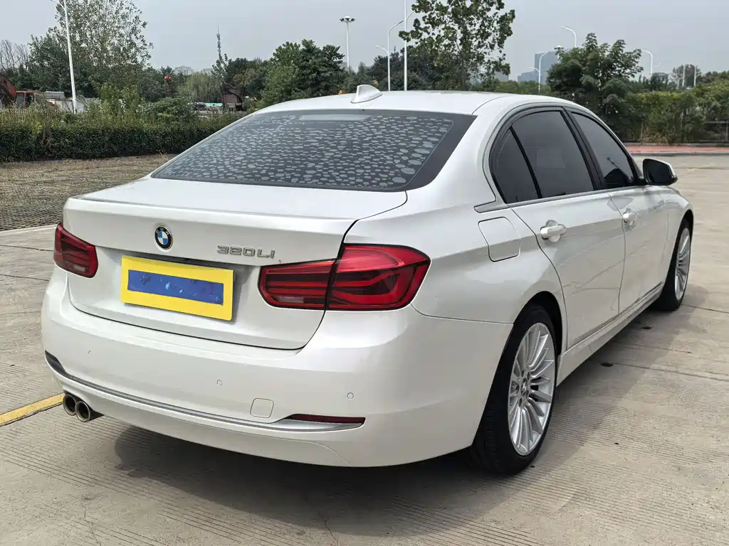 BMW 3 Series — миниатюра 16