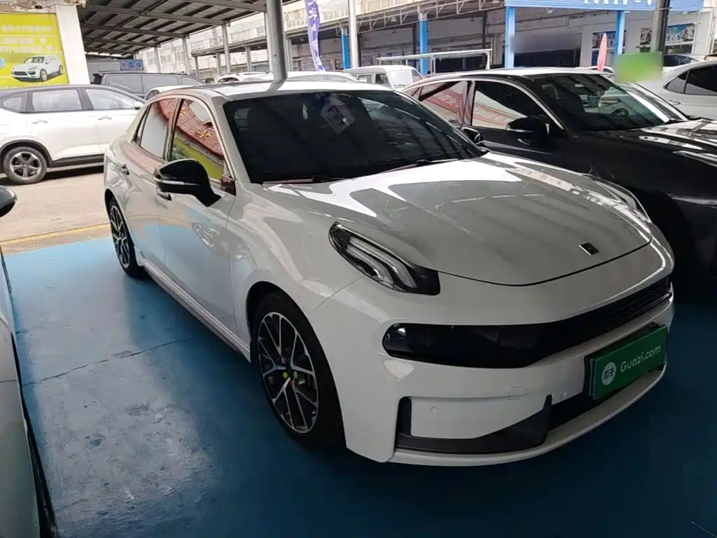 Lynk & Co 03 — миниатюра 4