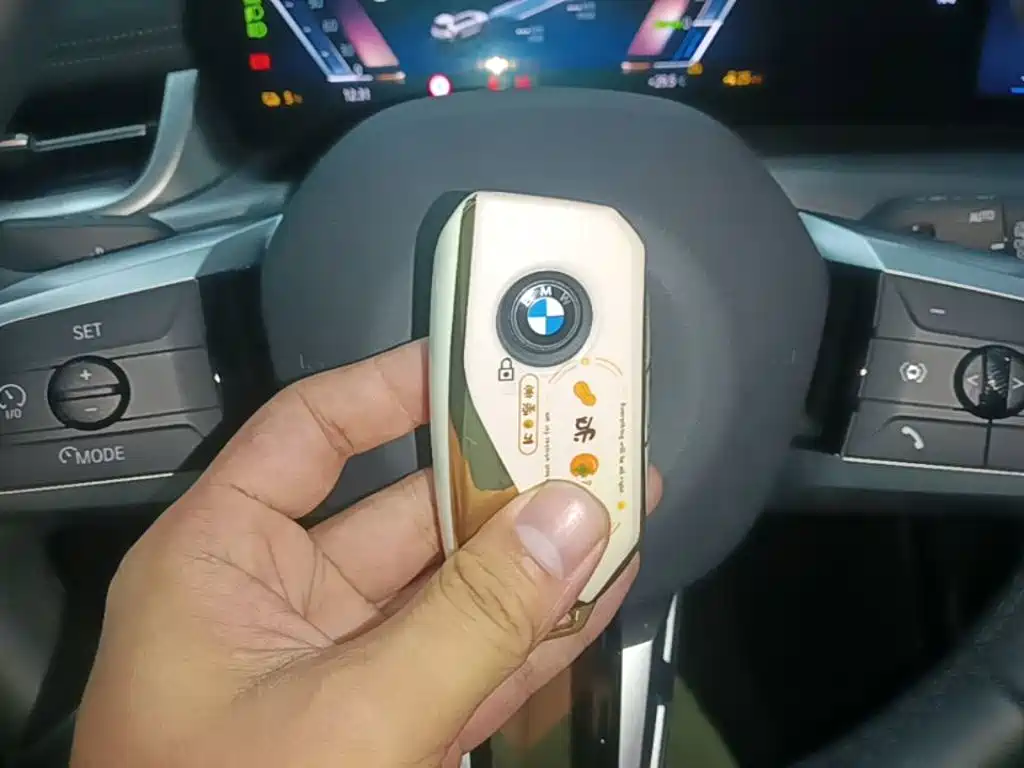 BMW iX1 — миниатюра 9