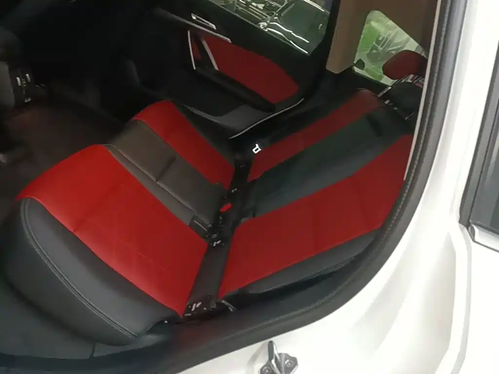 BMW iX1 — миниатюра 17