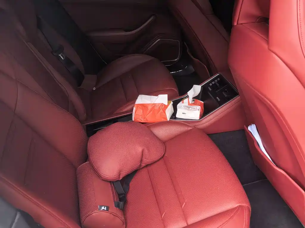 Porsche Panamera — миниатюра 8