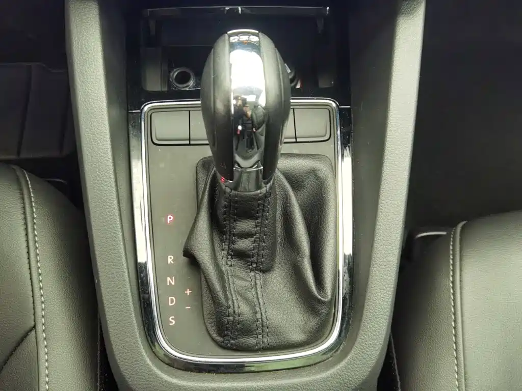 Volkswagen Sagitar — миниатюра 13