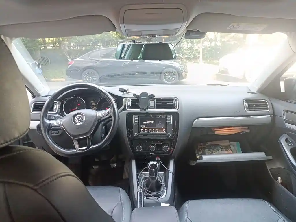 Volkswagen Sagitar — миниатюра 13