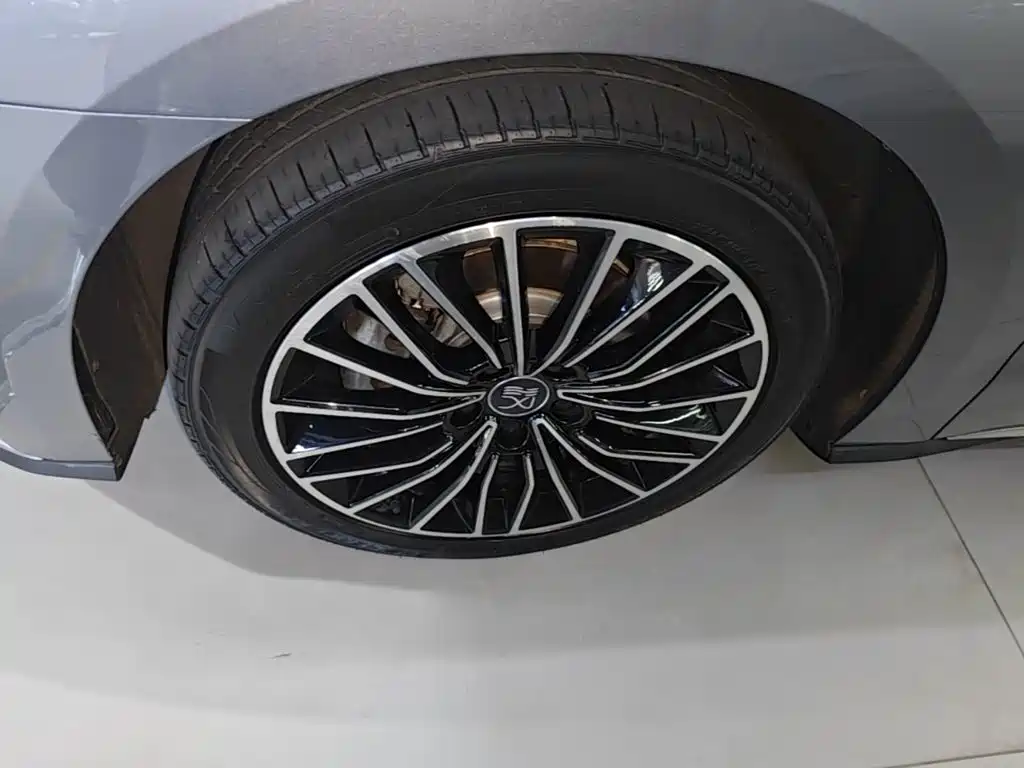 BYD Han — миниатюра 23