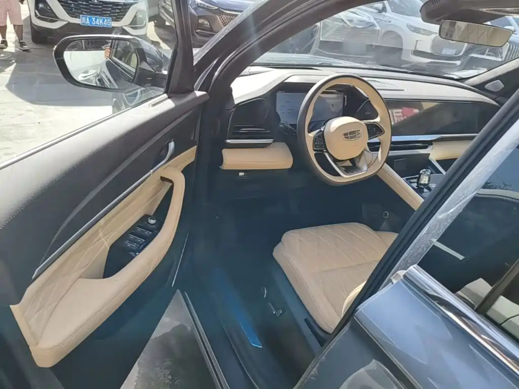 Geely Xingyue L — миниатюра 16