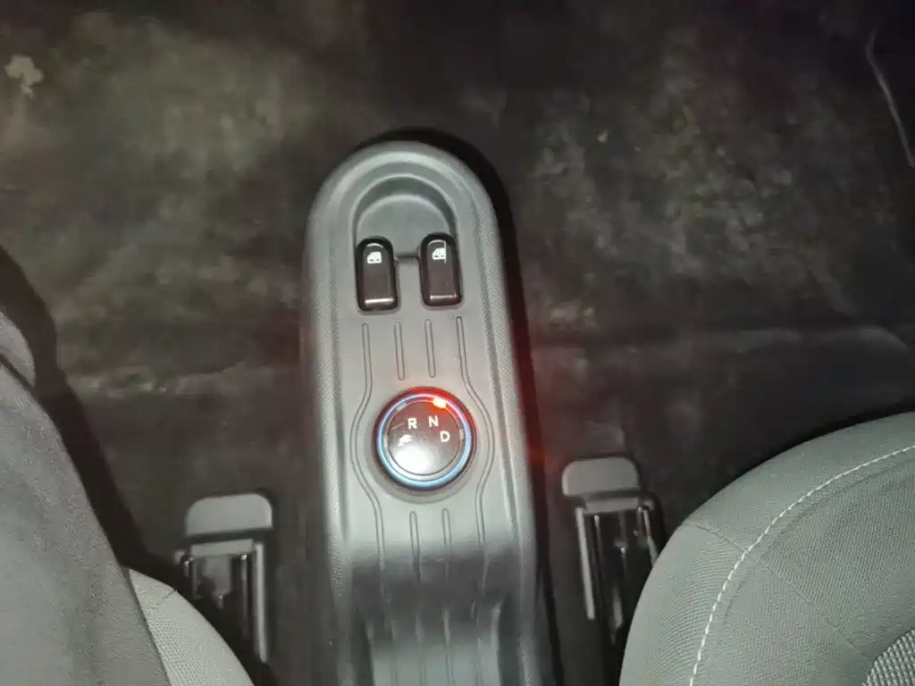 Wuling MINIEV — миниатюра 14