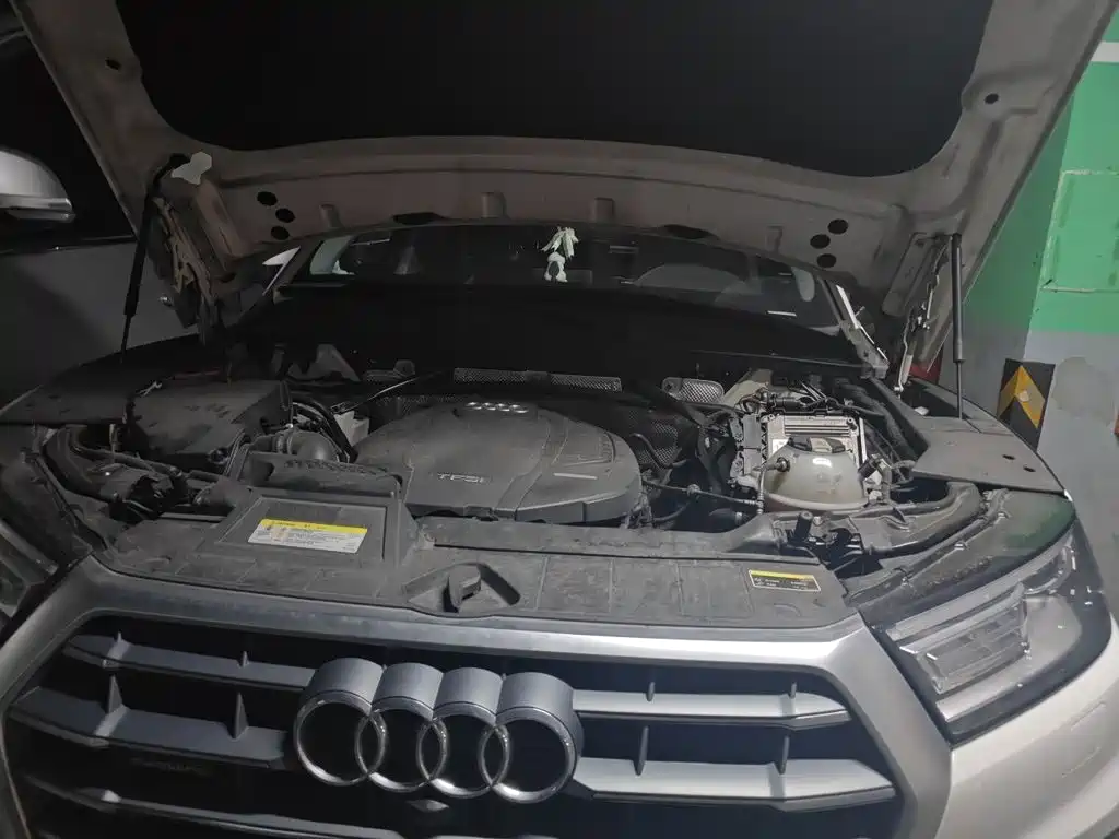 Audi Q5L — миниатюра 20