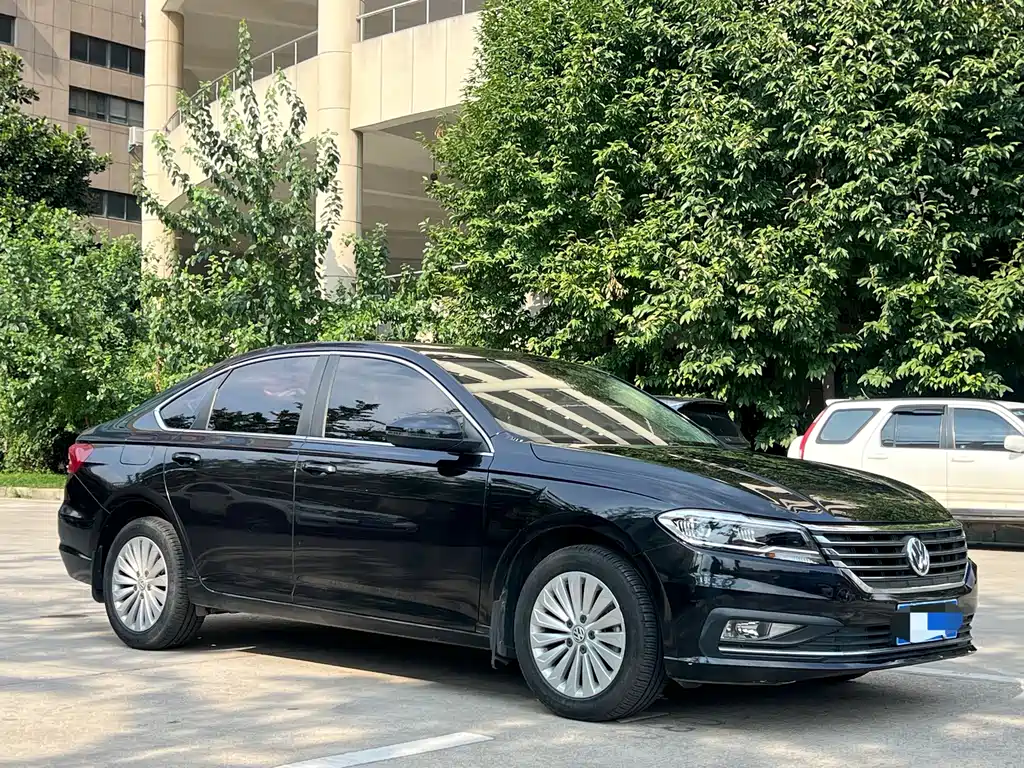 Volkswagen Lavida — миниатюра 3