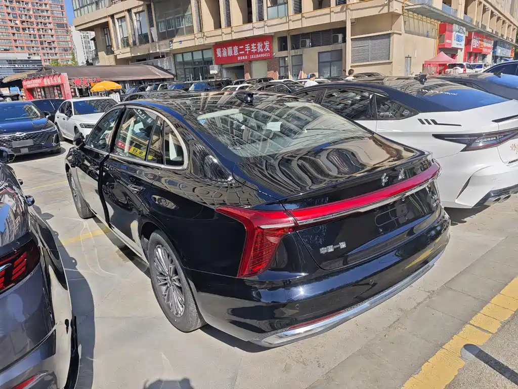 Hongqi Hongqi H5 — миниатюра 16