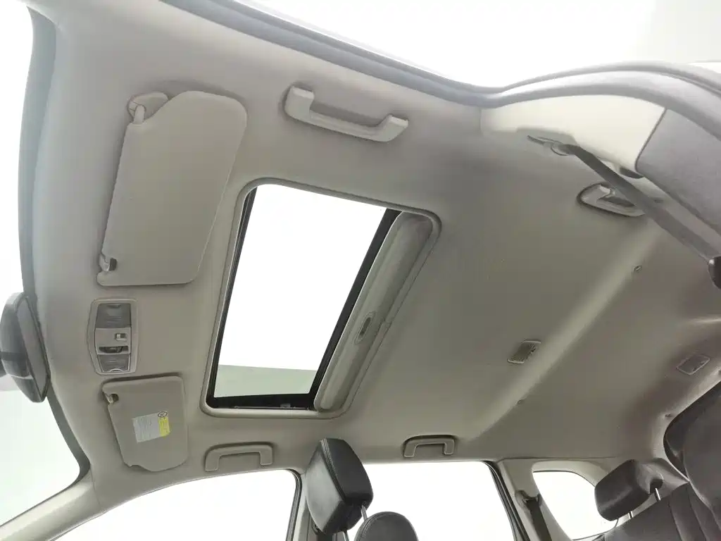 Mitsubishi Outlander — миниатюра 14