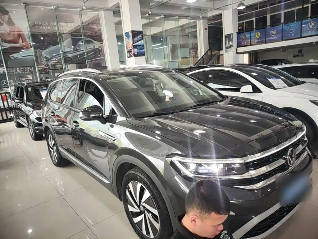 Volkswagen Talagon — миниатюра 4