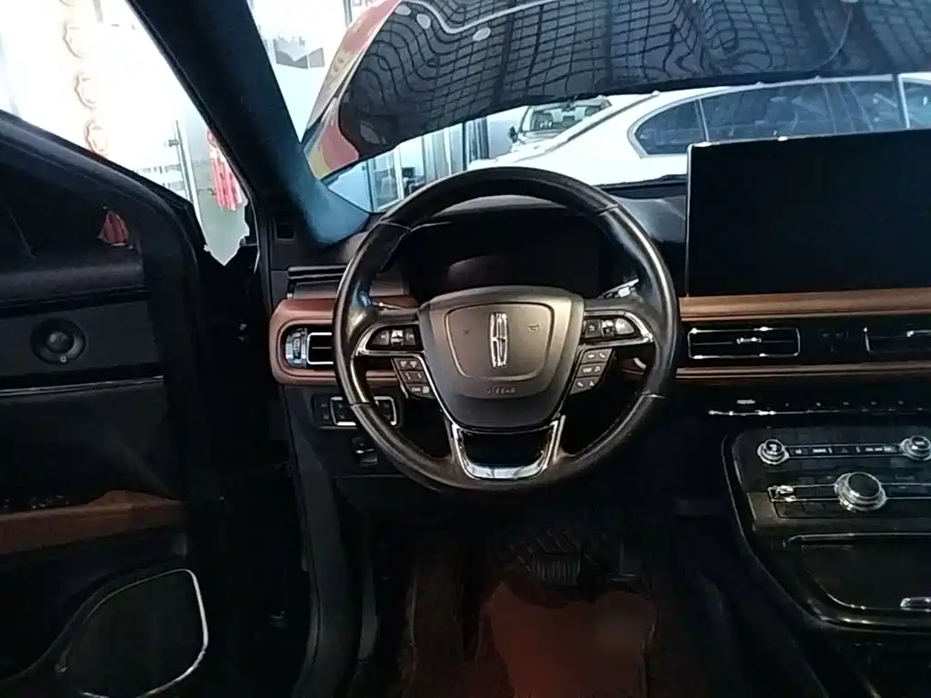 Lincoln Nautilus — миниатюра 11