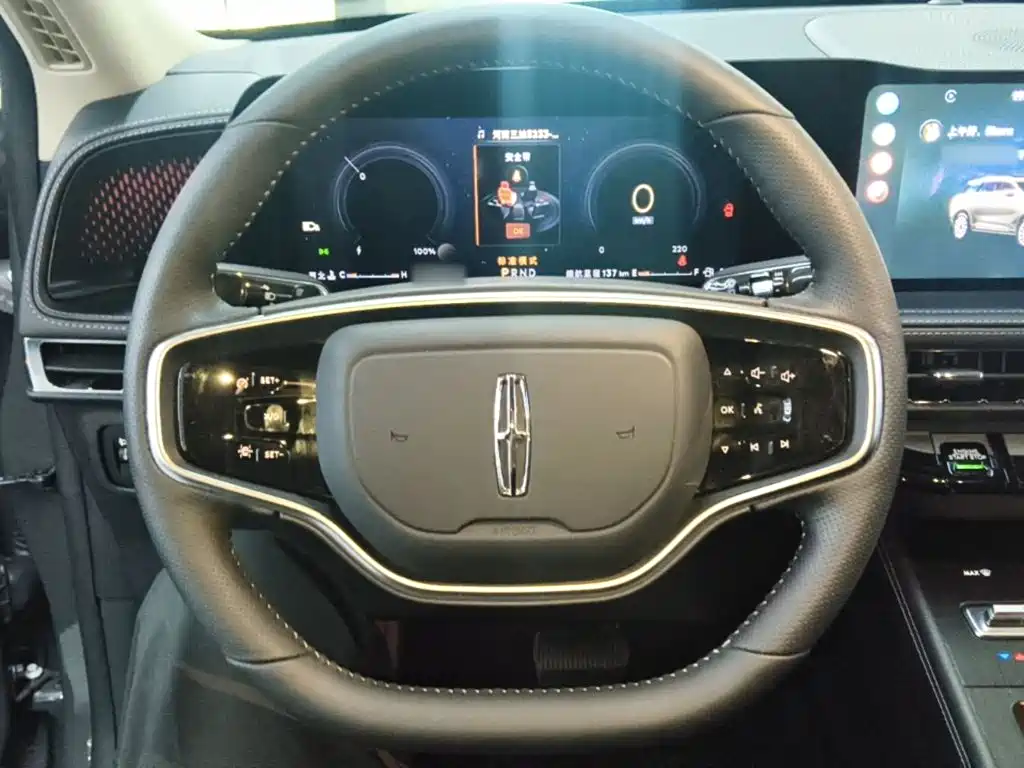 Lincoln Corsair — миниатюра 11