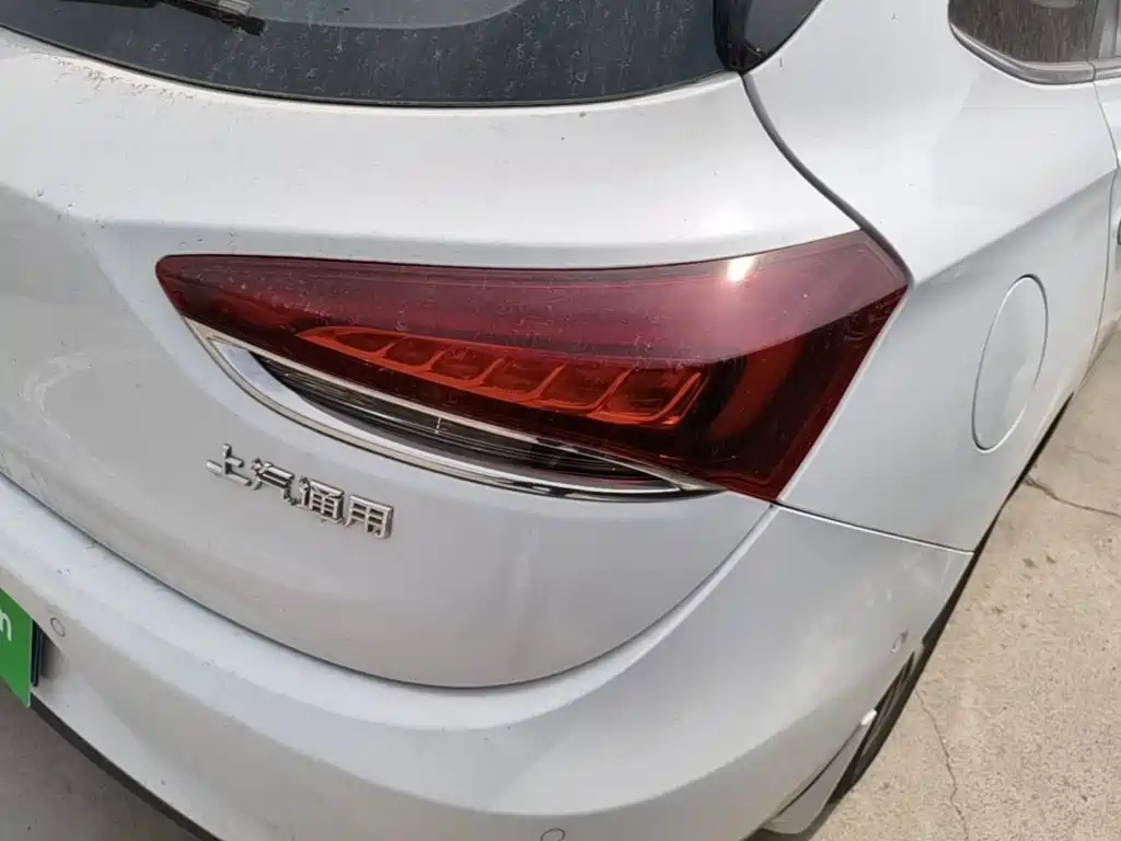 Buick Excelle — миниатюра 8