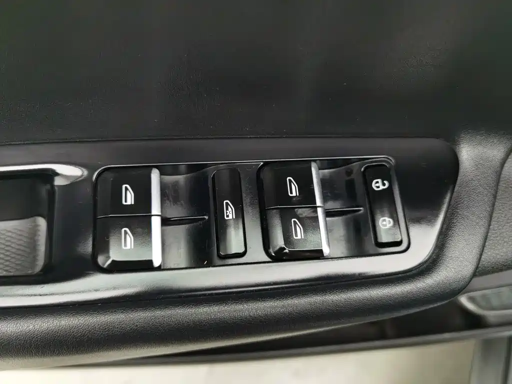 Geely Emgrand GS — миниатюра 9