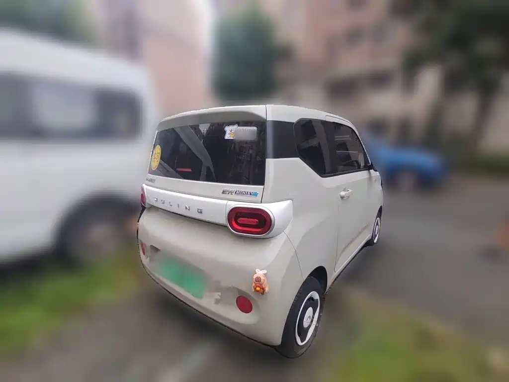 Wuling MINIEV — миниатюра 5
