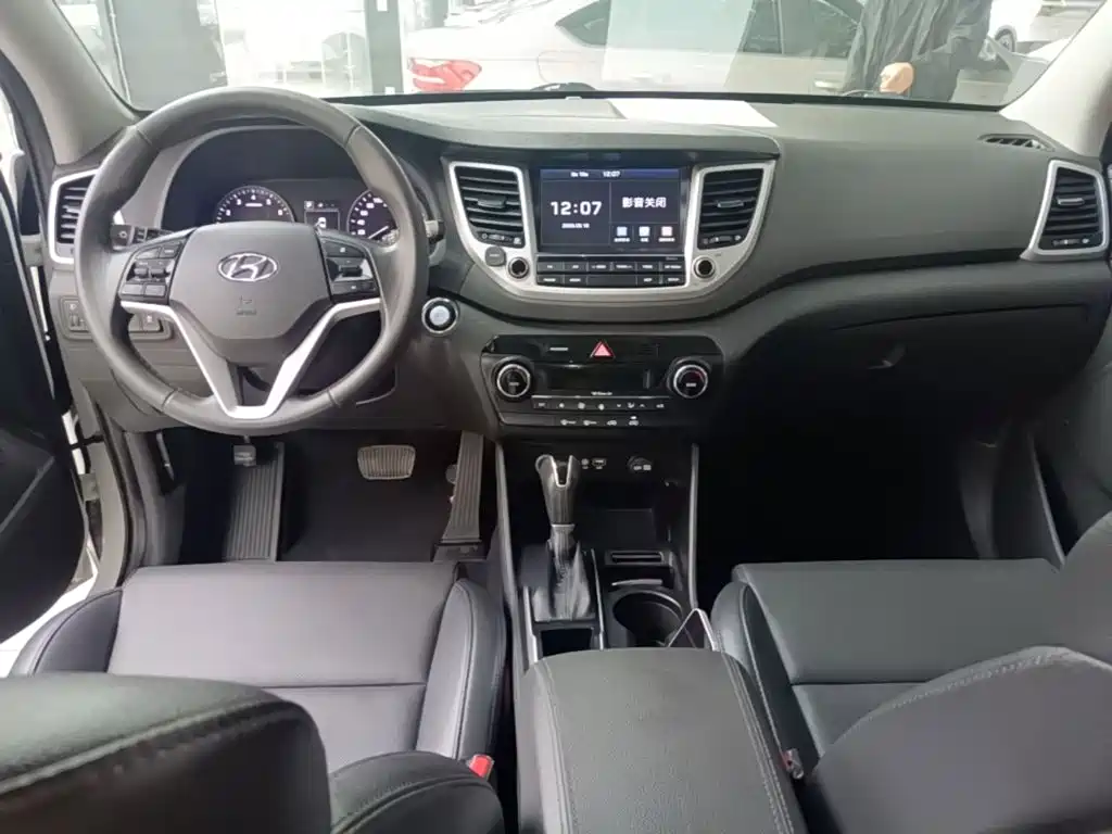 Hyundai Tucson — миниатюра 10