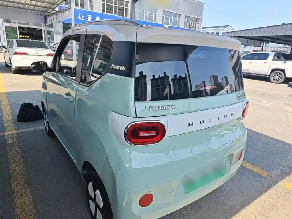 Wuling MINIEV — миниатюра 5